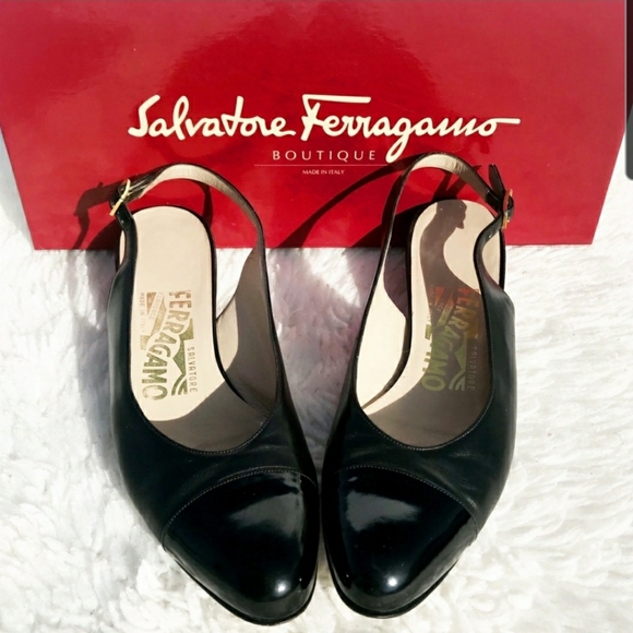 SALE Authentic Vintage Salvatore Ferragamo CapToe Sling Back Flat - Picture 2 of 5